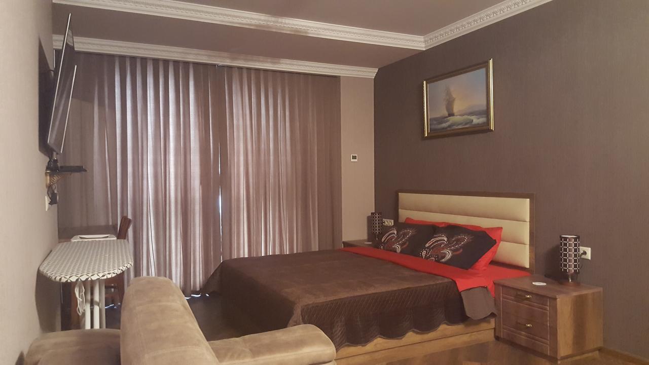 Mimino Apartment Deluxe First Line Batumi Exterior photo