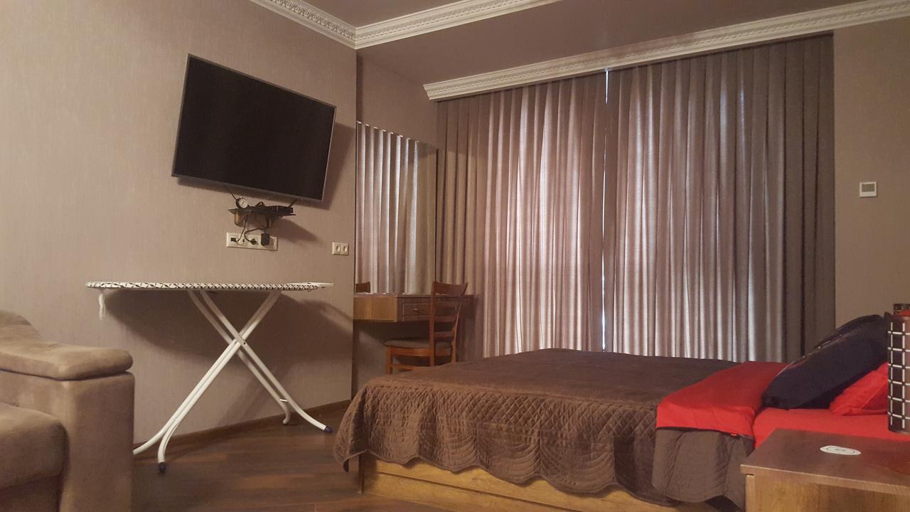 Mimino Apartment Deluxe First Line Batumi Exterior photo