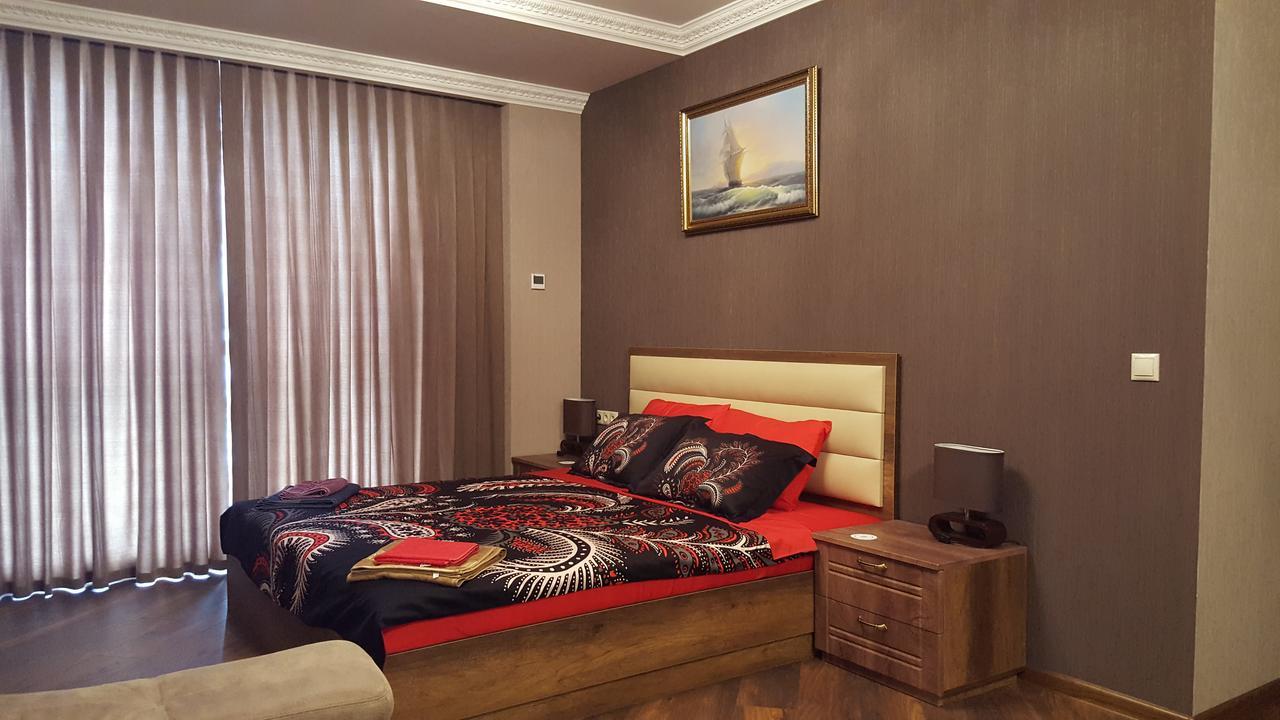 Mimino Apartment Deluxe First Line Batumi Exterior photo