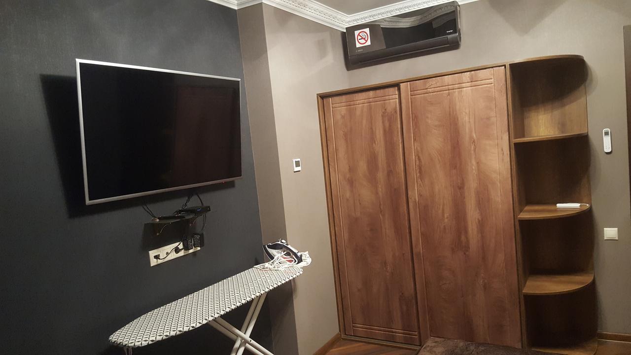Mimino Apartment Deluxe First Line Batumi Exterior photo