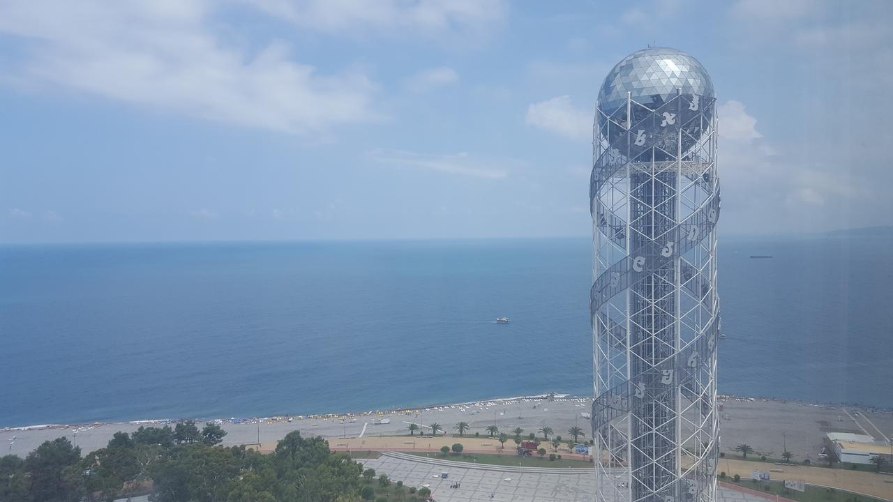 Mimino Apartment Deluxe First Line Batumi Exterior photo